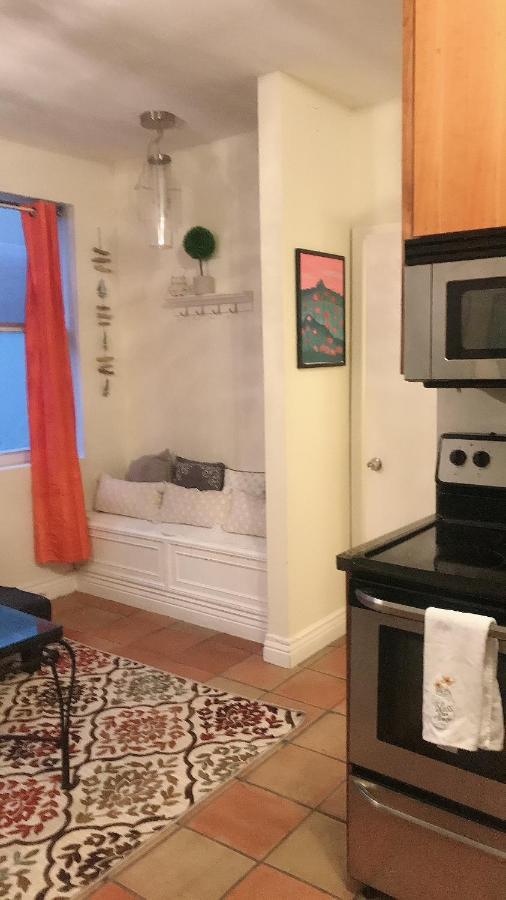Two Bedroom Two Bath Apartment 2 Block To Beach Miami Beach Oda fotoğraf