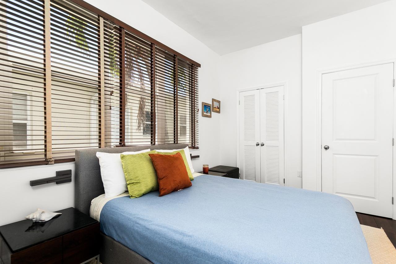 Two Bedroom Two Bath Apartment 2 Block To Beach Miami Beach Dış mekan fotoğraf
